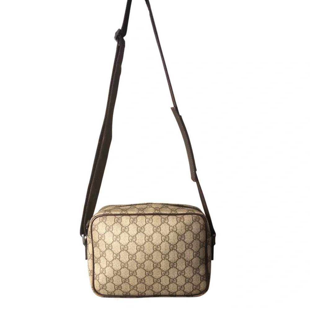 GUCCI GG Supreme Beige Monogram Canvas Messenger Bag with Brown Leather Trim